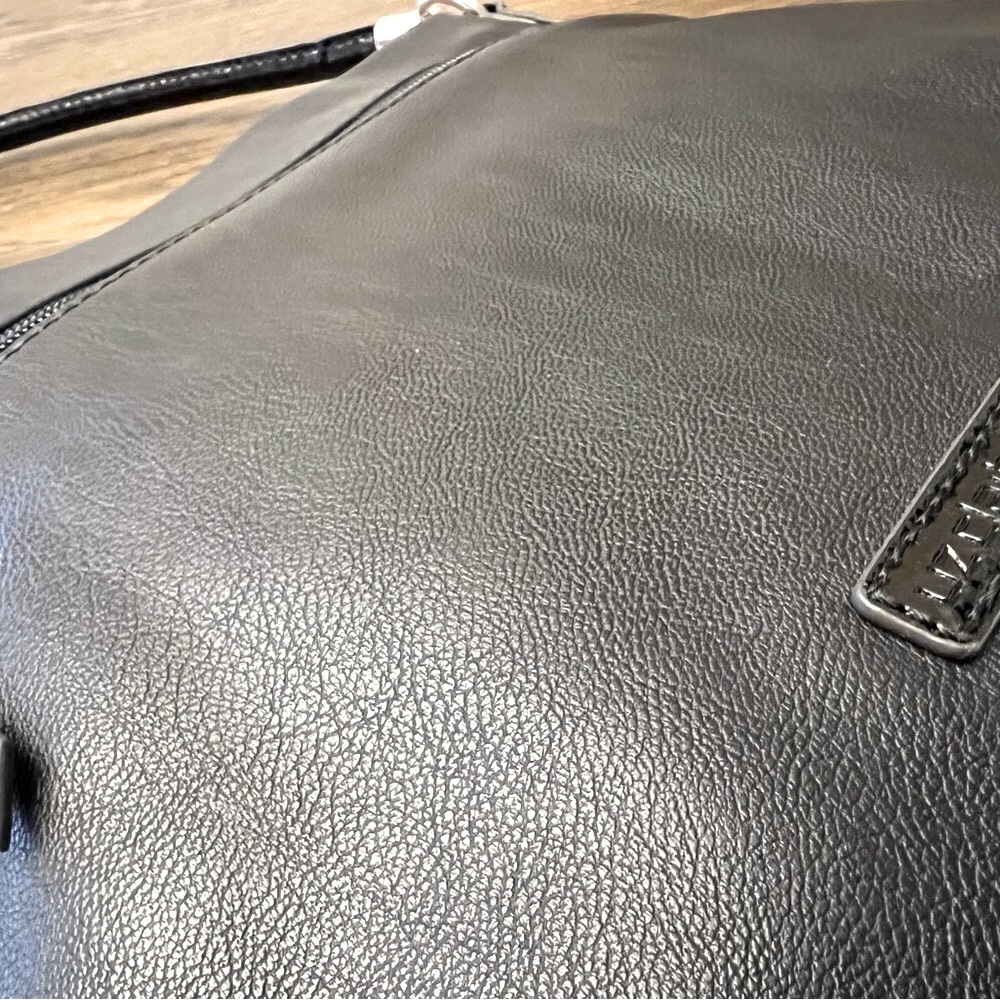LIZ CLAIBORNE HANDBAG - Picture 10 of 16